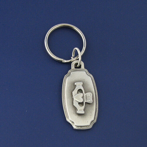 Pewter keychain with celtic claddagh design
